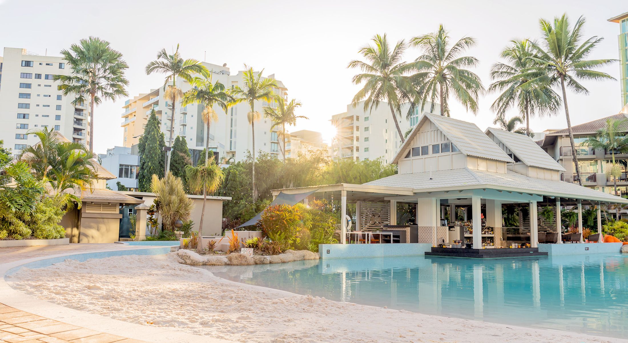Cairns' Only Swim Up Bar